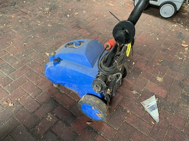 4260972 2.jpg